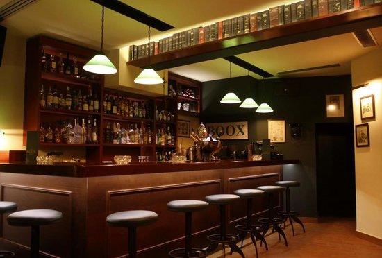 BOOX cafe bar